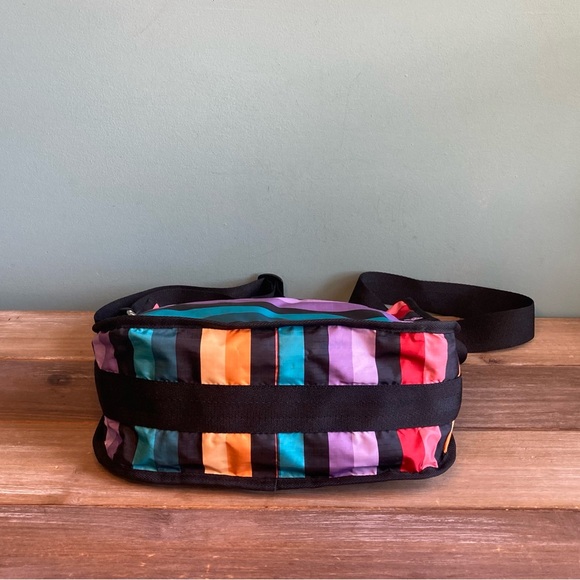 Lesportsac classic deluxe bag - Picture 5 of 7